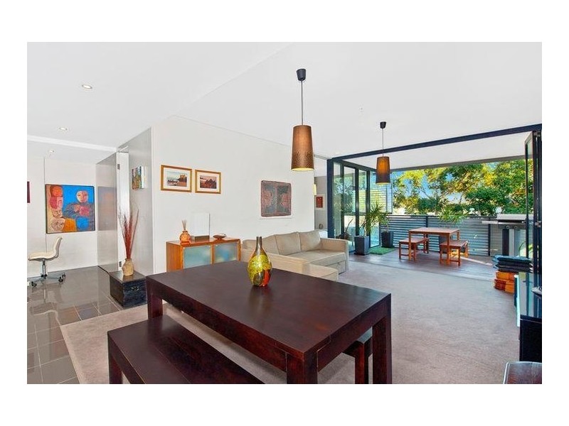 303/5 Sterling Circuit, Camperdown NSW 2050