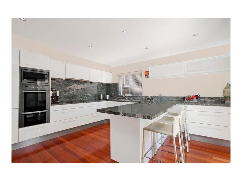 6 Woodlawn Avenue, Earlwood NSW 2206