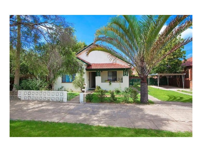 1 Weil Avenue, Croydon Park NSW 2133