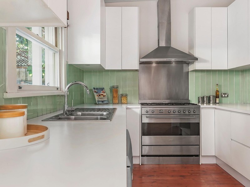 8 Permanent Avenue, Earlwood NSW 2206