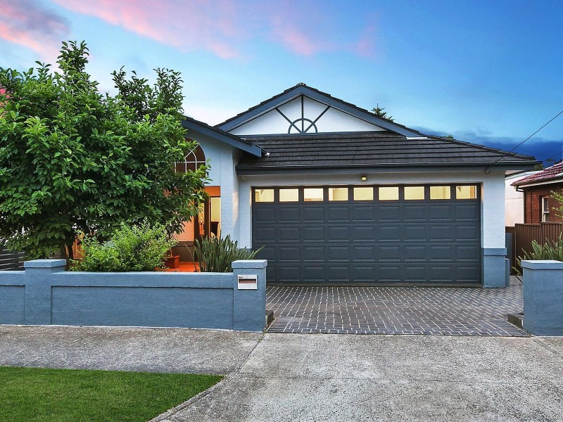 37 Waterside Crescent, Earlwood NSW 2206