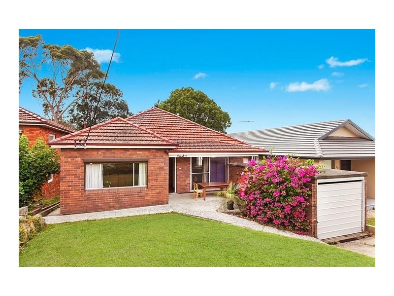 10 Arinya Street, Kingsgrove NSW 2208
