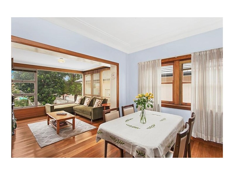 10 Arinya Street, Kingsgrove NSW 2208