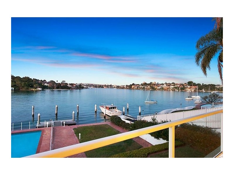 2/20 Walton Crescent, Abbotsford NSW 2046