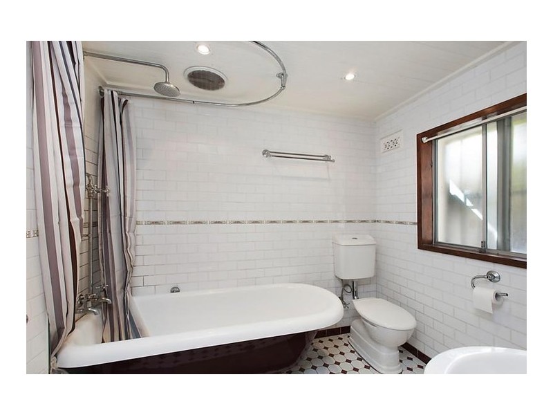 9 Council Street, St Peters NSW 2044