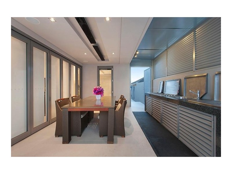 30 Elphinstone Street, Cabarita NSW 2137