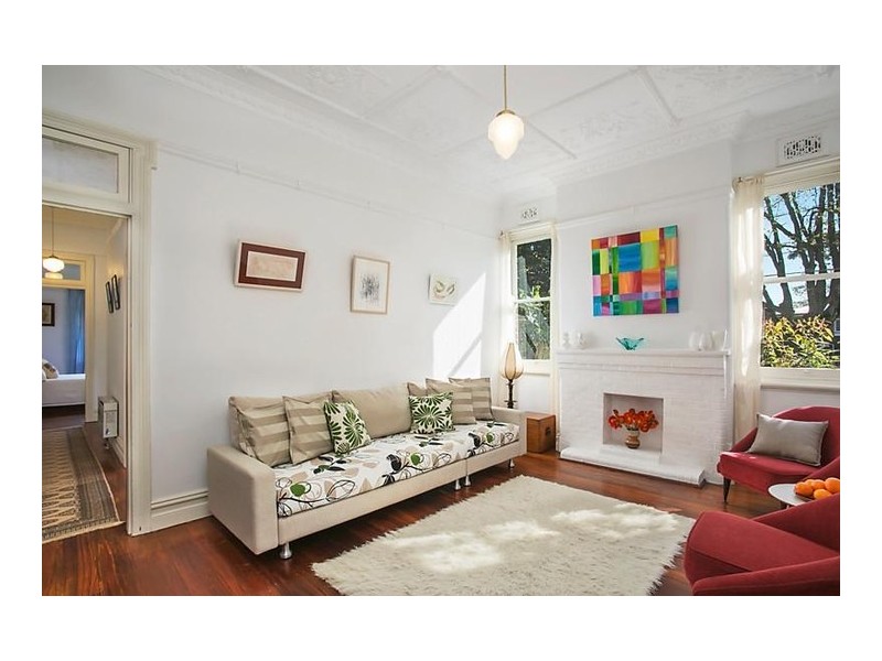 9 Wallace Avenue, Hurlstone Park NSW 2193