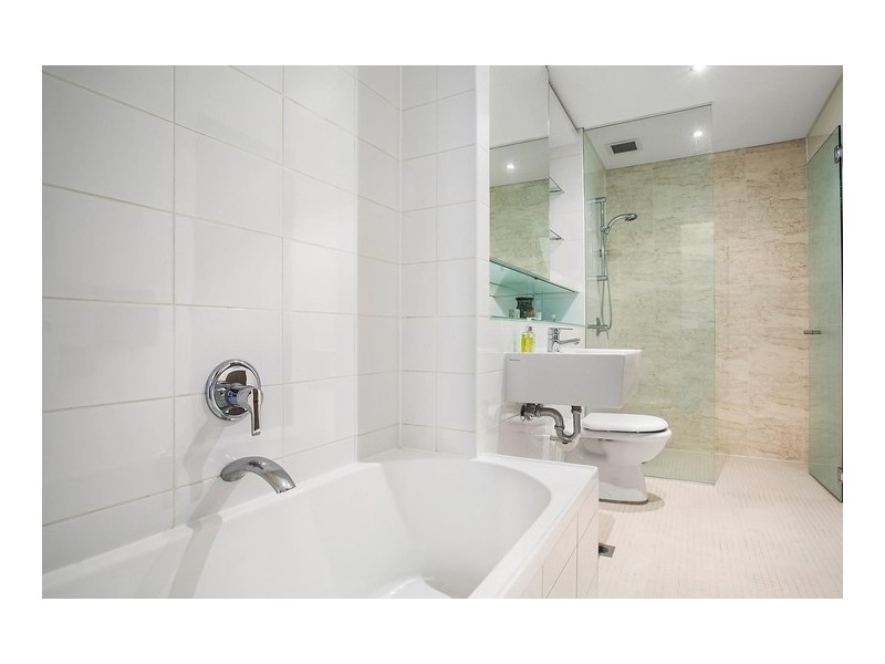 607/7 Sterling Circuit, Camperdown NSW 2050