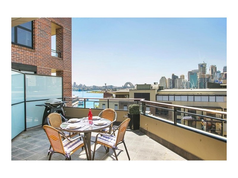 E1005/26 Point Street, Pyrmont NSW 2009