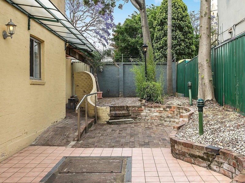 22 Glebe Point Road, Glebe NSW 2037