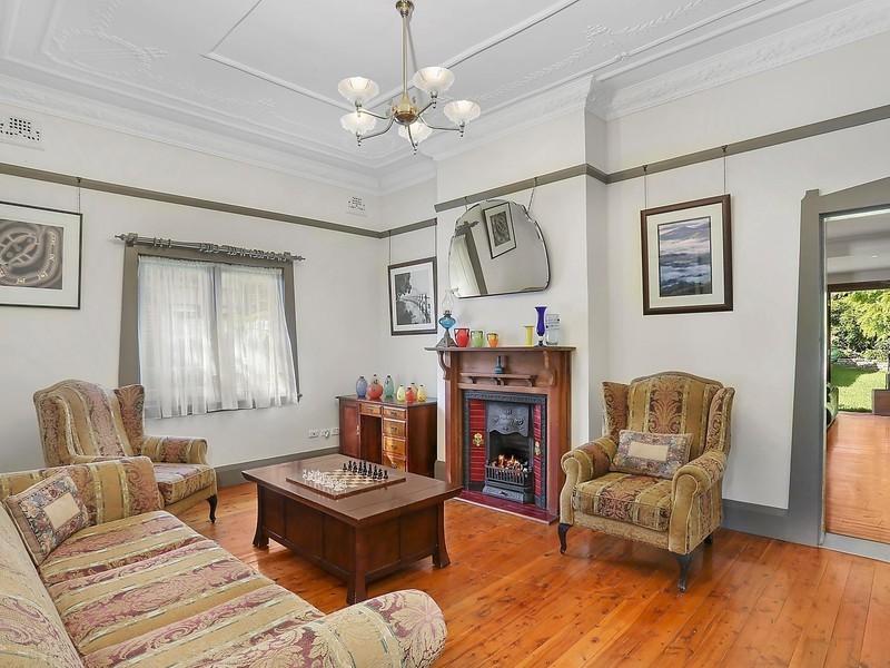 6 Dobroyd Parade, Haberfield NSW 2045