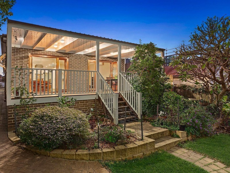 11 Gornall Avenue, Earlwood NSW 2206