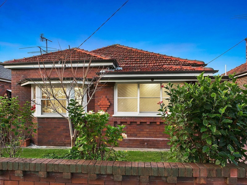 11 Gornall Avenue, Earlwood NSW 2206