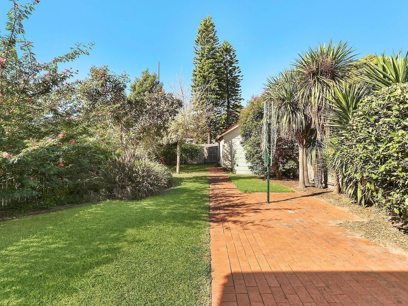 2 Leopold Street, Croydon Park NSW 2133