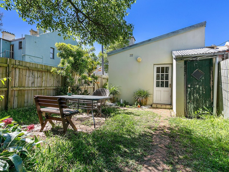 126 Wigram Road, Forest Lodge NSW 2037