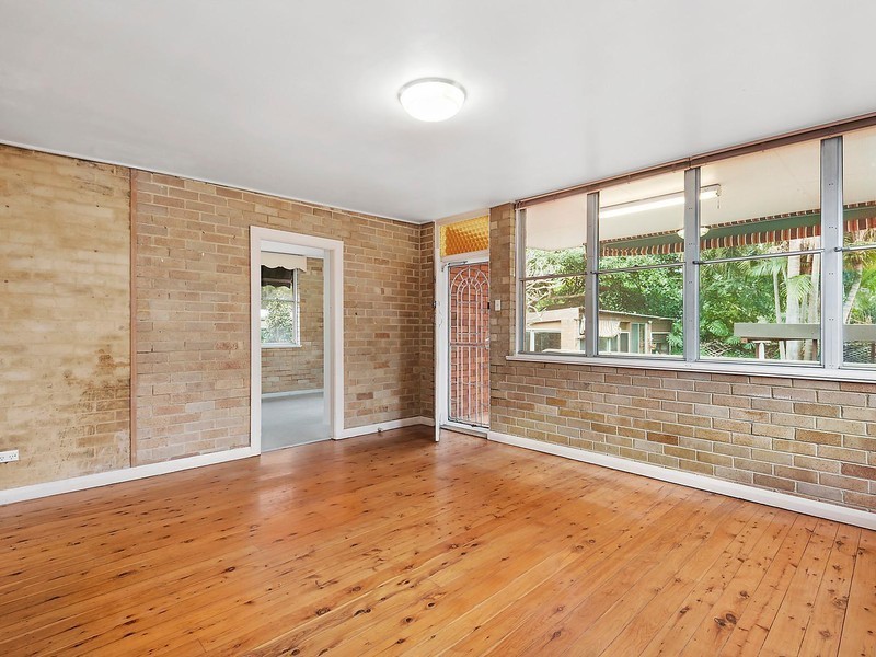 5 Minogue Crescent, Forest Lodge NSW 2037