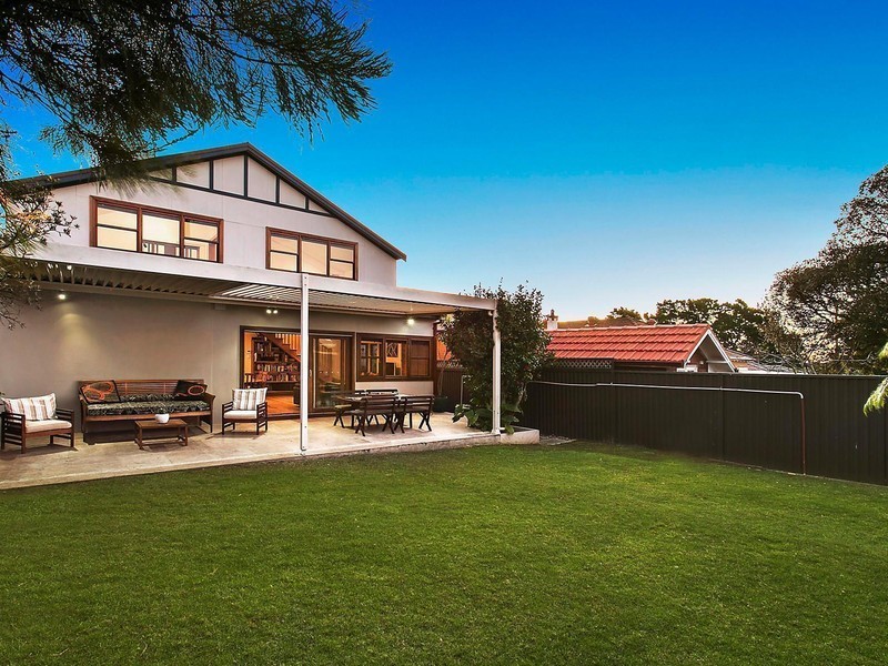 17 Lansdowne Street, Bardwell Valley NSW 2207