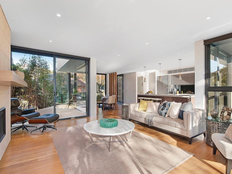 6 Coneill Place, Forest Lodge NSW 2037