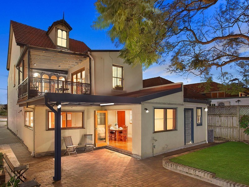 219 New Canterbury Road, Lewisham NSW 2049