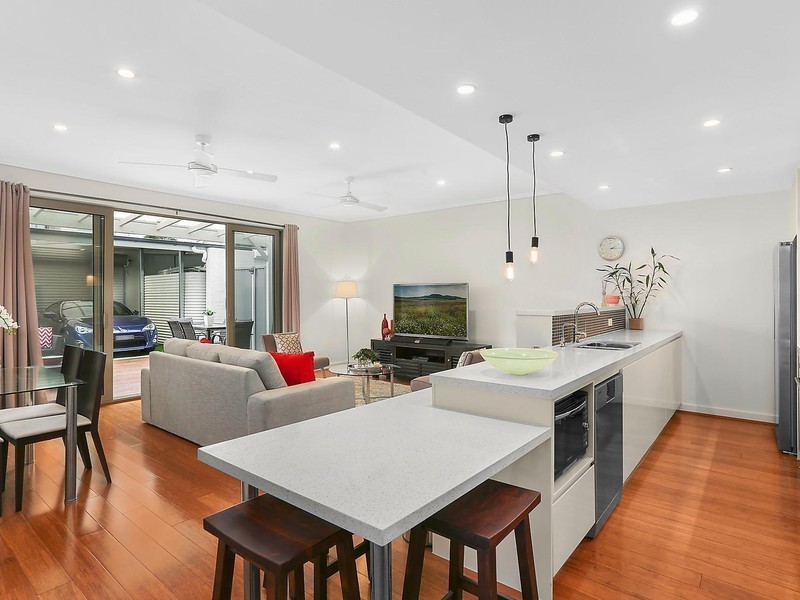 49 Grove Street, St Peters NSW 2044