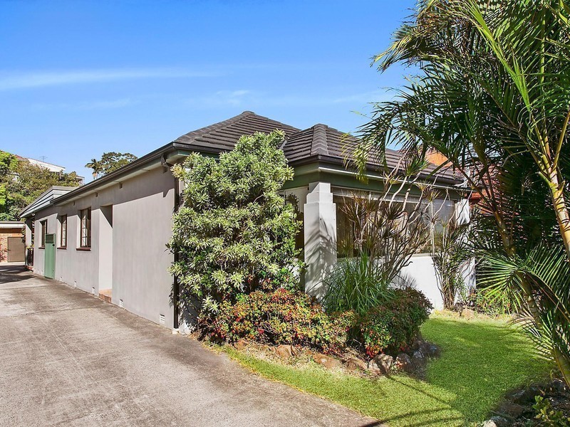 4 Burlington Avenue, Earlwood NSW 2206