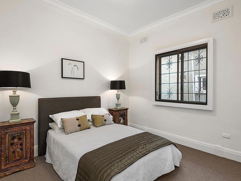 2 Browns Avenue, Enmore NSW 2042