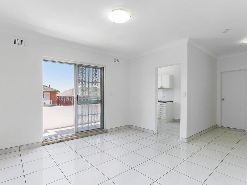 10/5 Fairmount Street, Lakemba NSW 2195