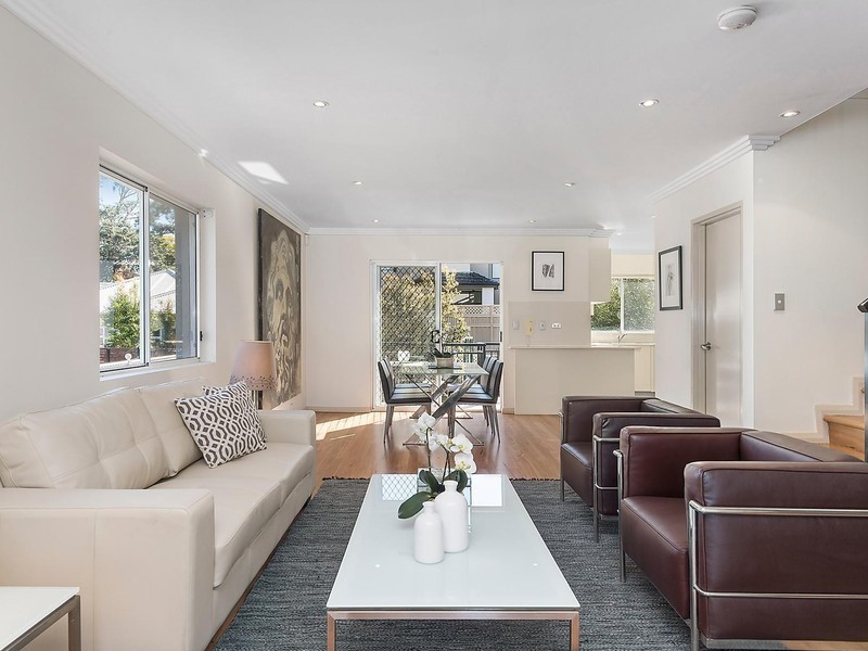 4 Pine Avenue, Earlwood NSW 2206