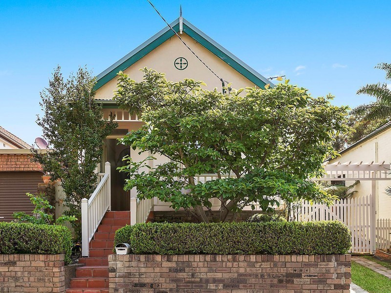 106 Hawthorne Parade, Haberfield NSW 2045