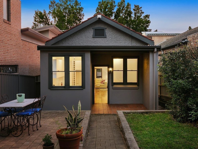 93 Undercliffe Road, Earlwood NSW 2206