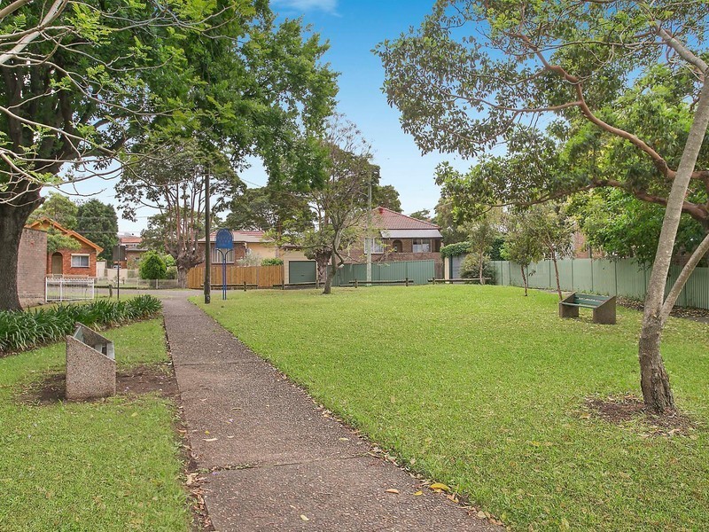 4 Barre Street, Hurlstone Park NSW 2193