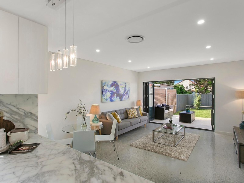 11 Sutherland Street, St Peters NSW 2044