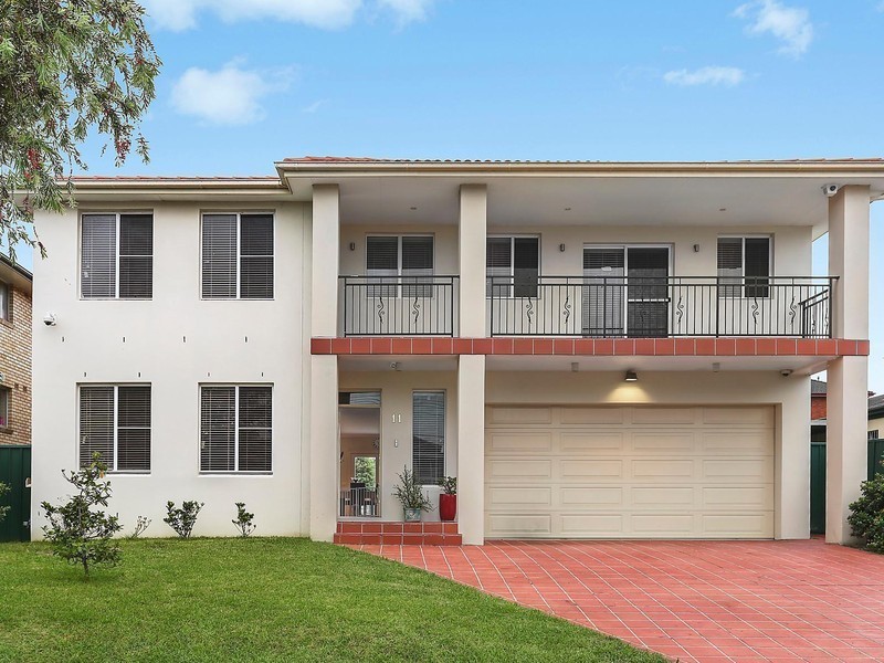 11 Allen Street, Canterbury NSW 2193