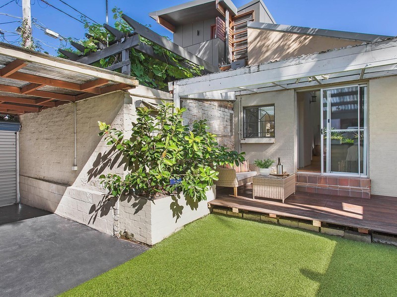 8 Eton Street, Camperdown NSW 2050