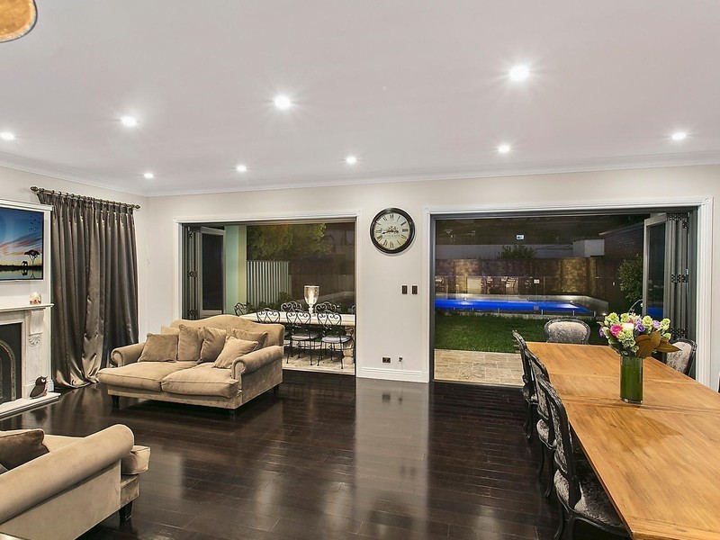 18 Main Street, Earlwood NSW 2206