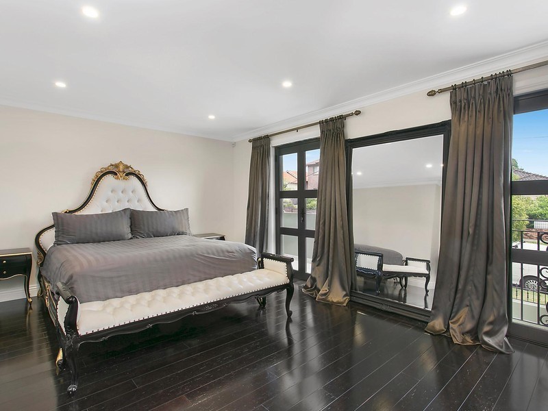 18 Main Street, Earlwood NSW 2206