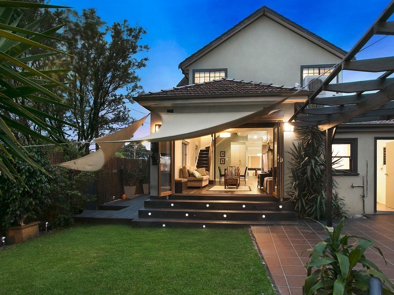 27 Prince Edward Avenue, Earlwood NSW 2206