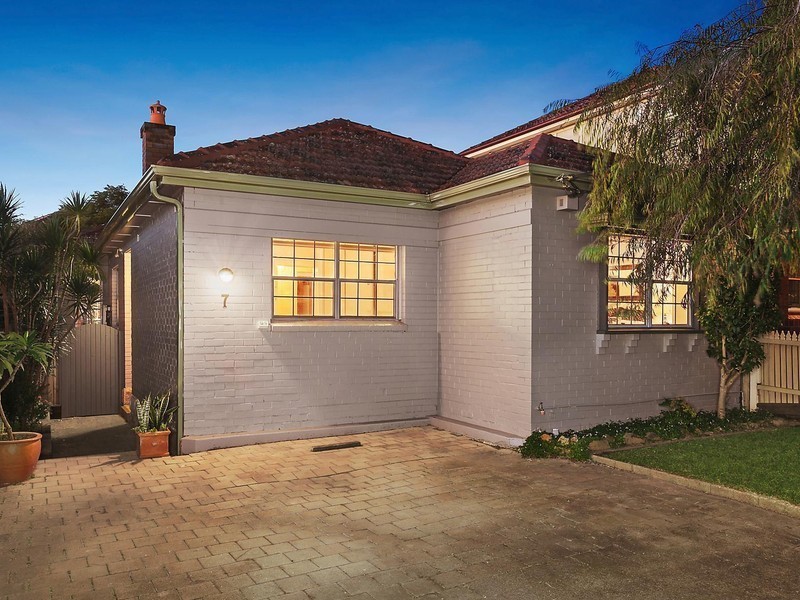 7 Francis Street, Earlwood NSW 2206