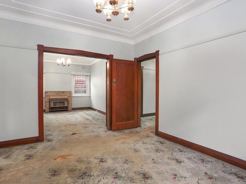 3 Hood Avenue, Earlwood NSW 2206