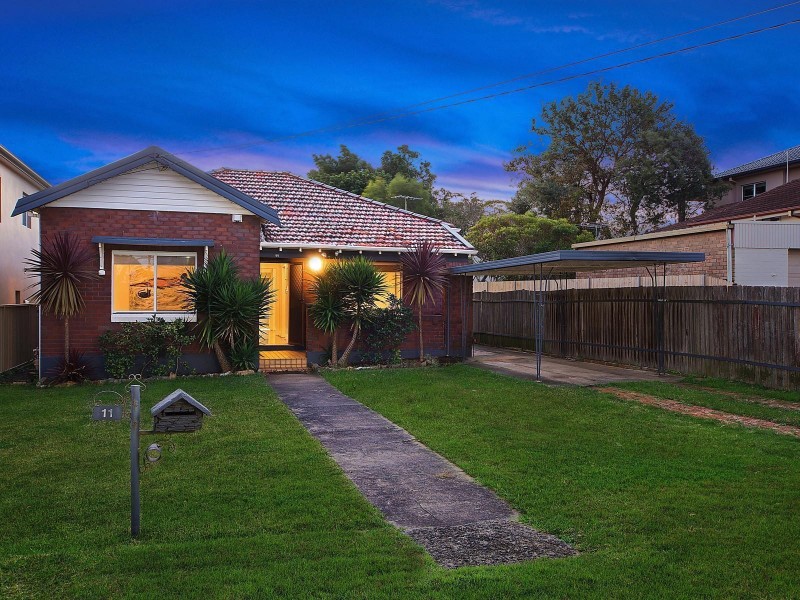 11 Wavell Parade, Earlwood NSW 2206