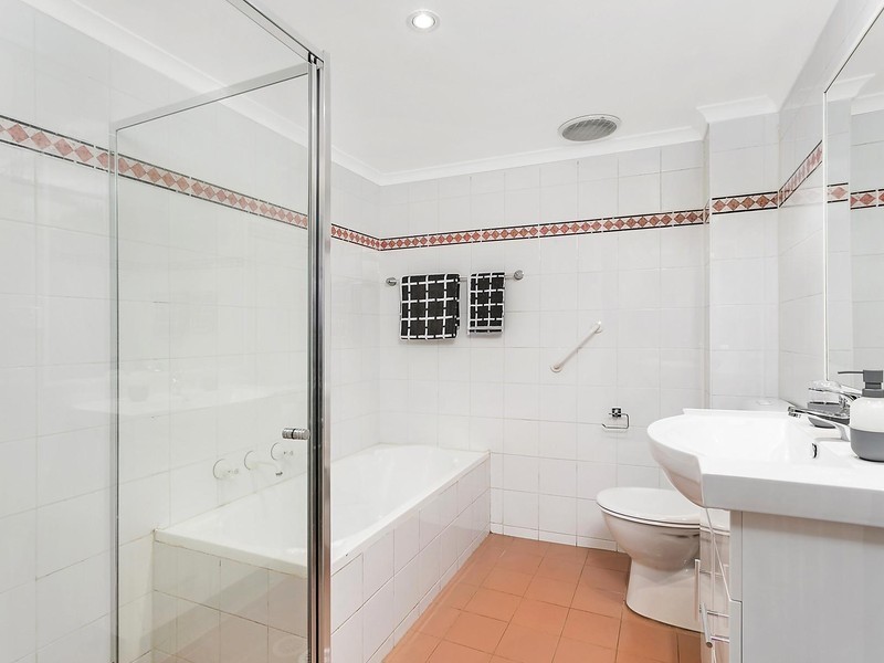 22/213 Wigram Road, Forest Lodge NSW 2037