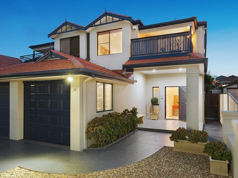 39 Northcote Street, Canterbury NSW 2193