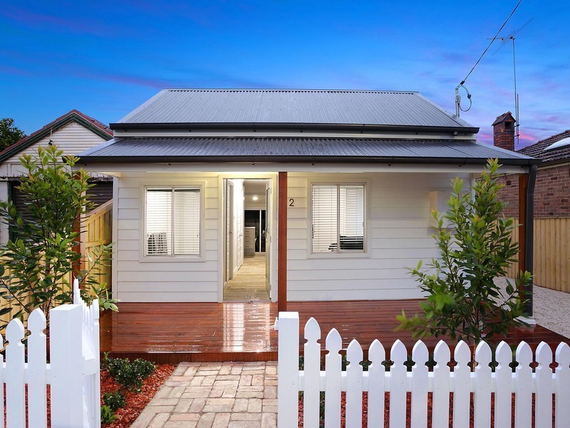 2 Cook Street, Tempe NSW 2044