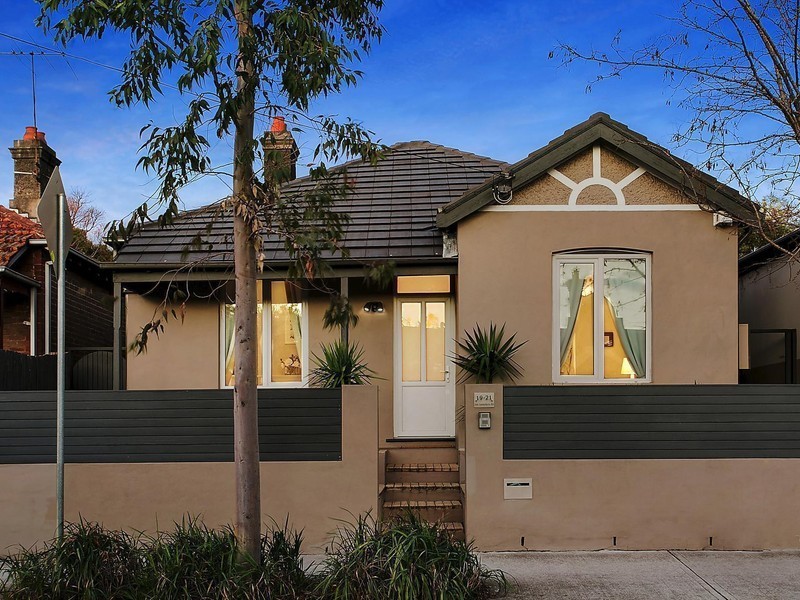 19 Old Canterbury Road, Lewisham NSW 2049