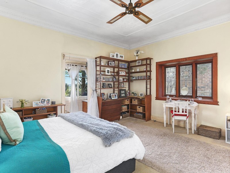 35 Hocking Avenue, Earlwood NSW 2206