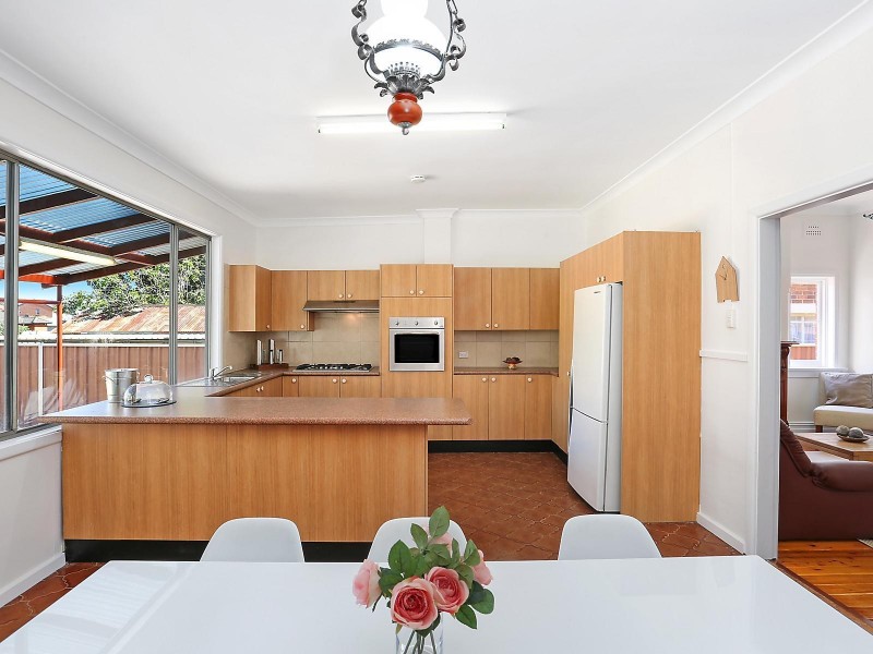 34 Warburton Parade, Earlwood NSW 2206