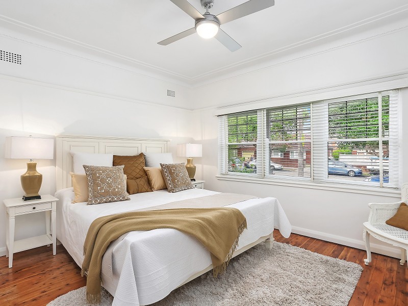 98 Caroline Street, Kingsgrove NSW 2208