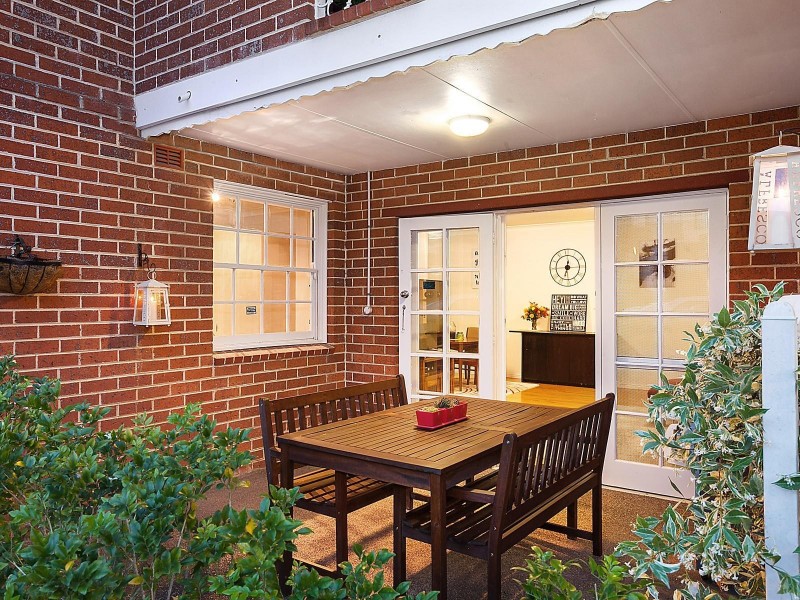 2/12 Pembroke Street, Ashfield NSW 2131