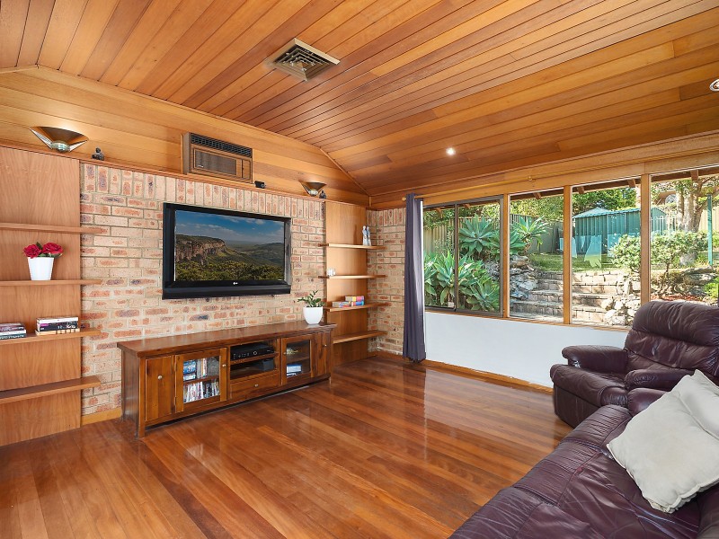 33 Hocking Avenue, Earlwood NSW 2206