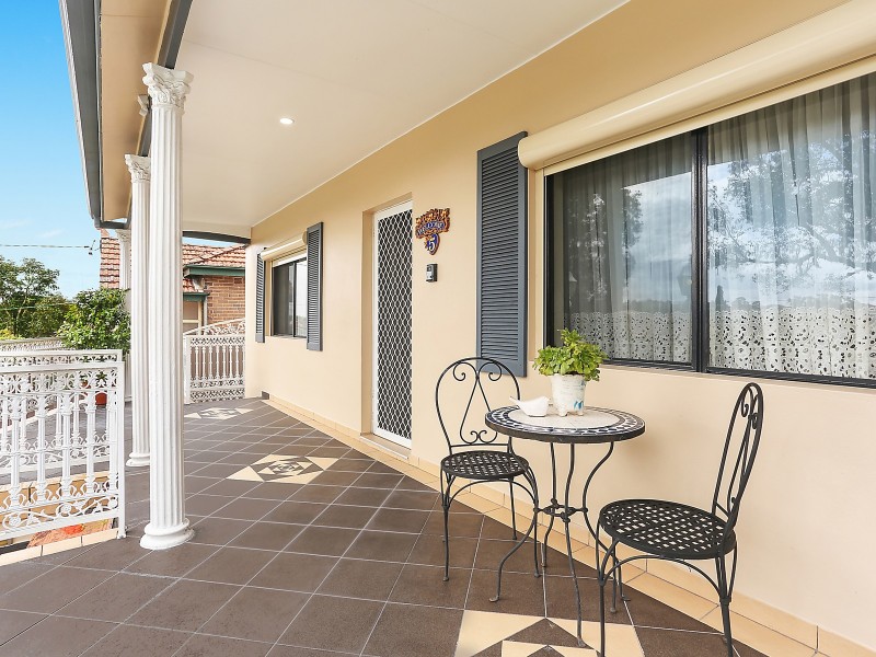 5 Leslie Street, Roselands NSW 2196